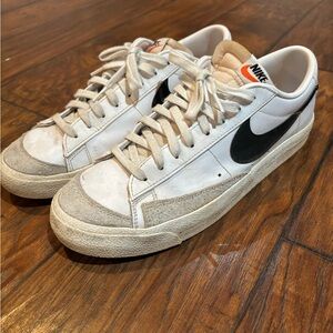 Black and white Nike size 11 men